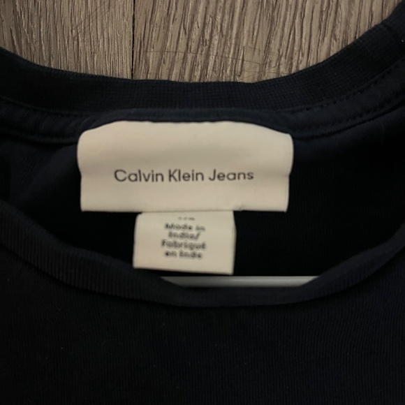 Calvin Klein CK Fitted Designer T-Shirt. Navy. Large - Picture 4 of 4